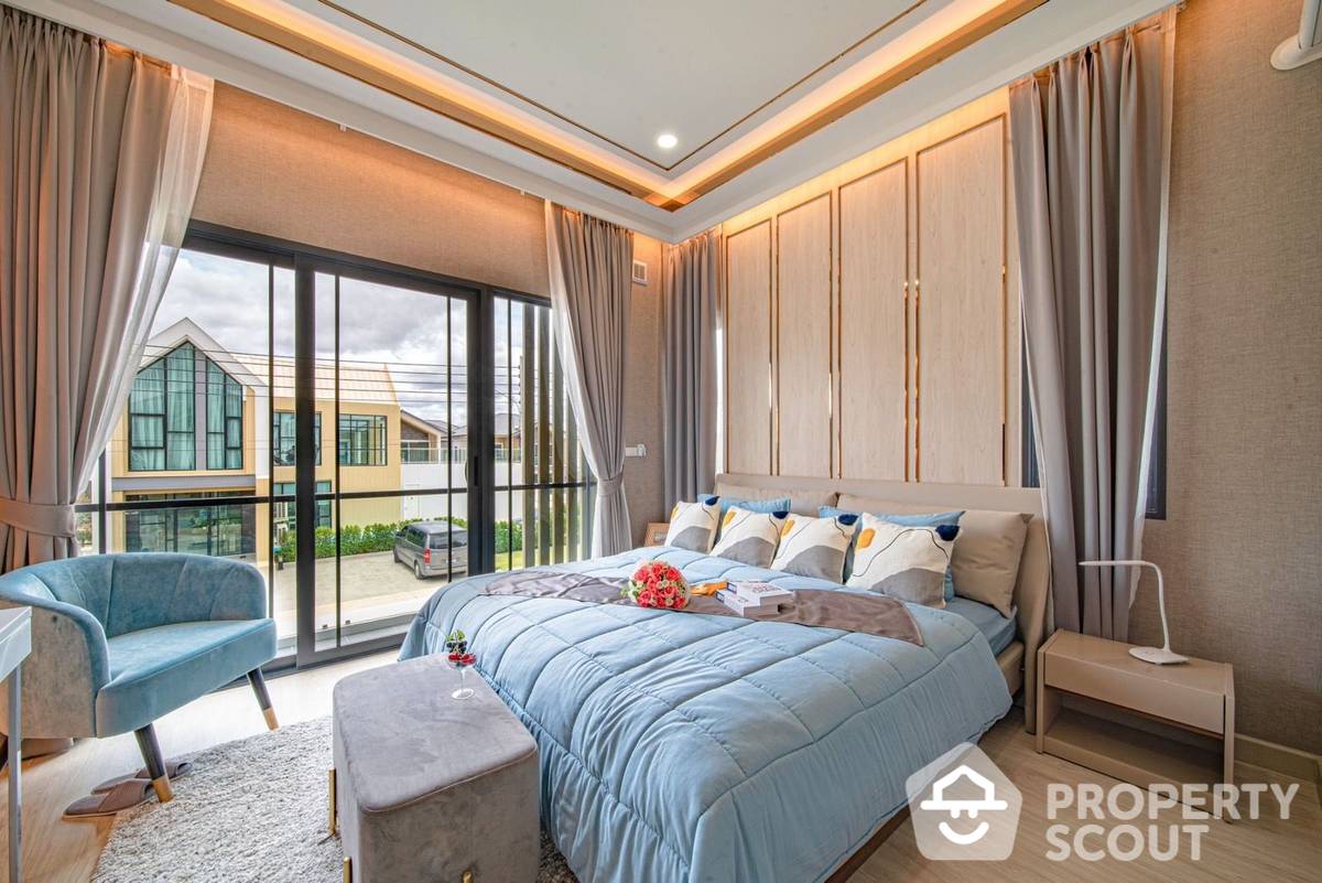 Large 3-BR House at The Palm Parco