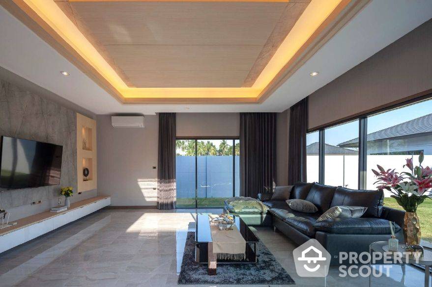 Modern 4-BR House at Baan Pattaya 6