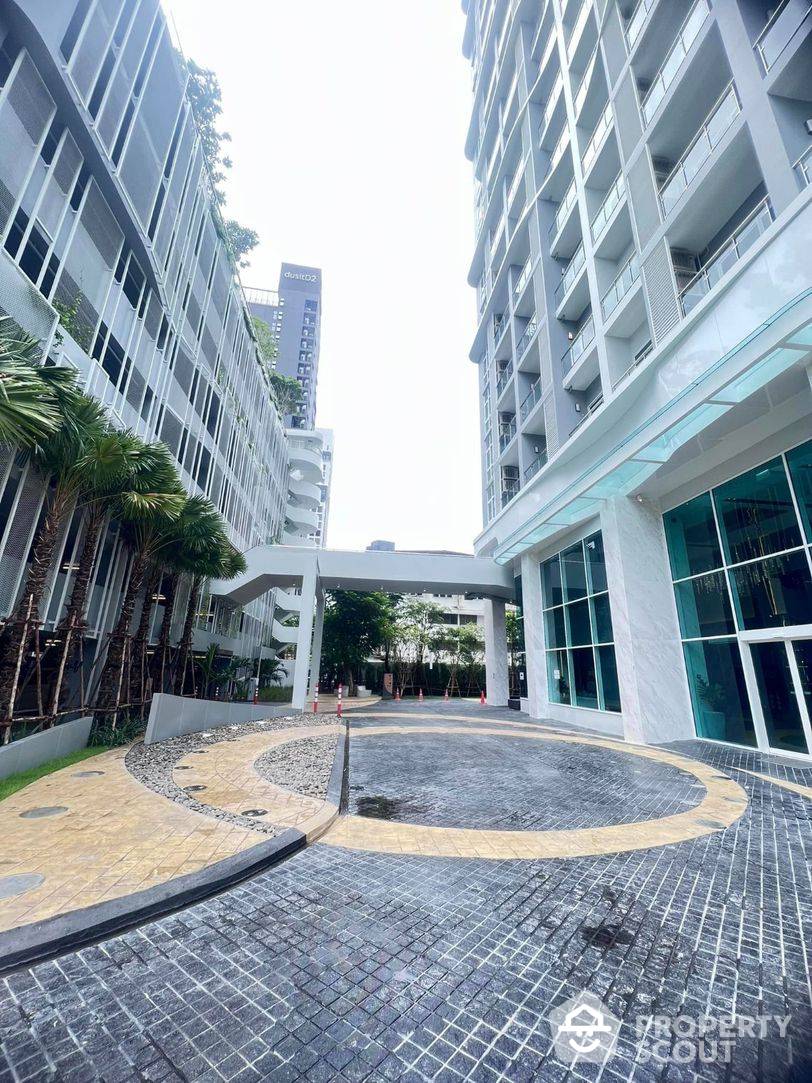 Modern 1-BR Condo at Supalai Premier Si Phraya - Samyan
