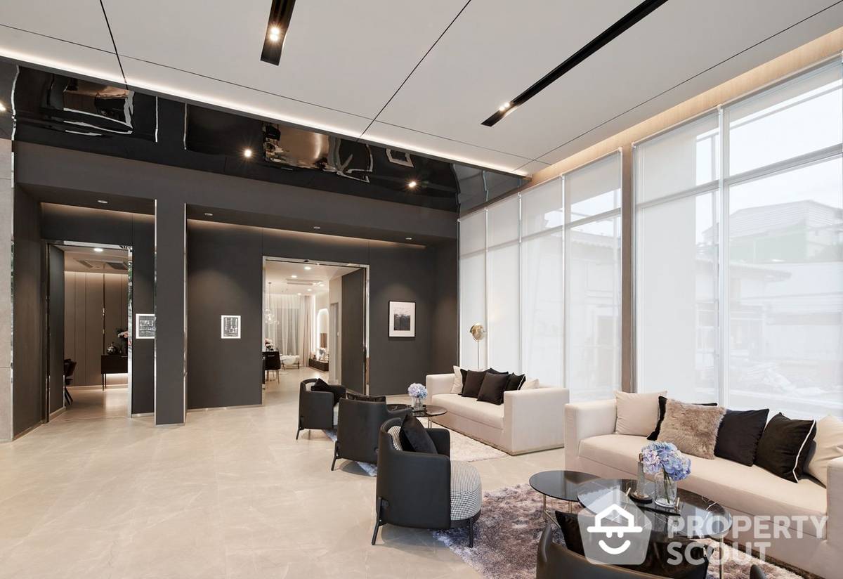 Modern 1-BR Condo at Supalai Premier Si Phraya - Samyan