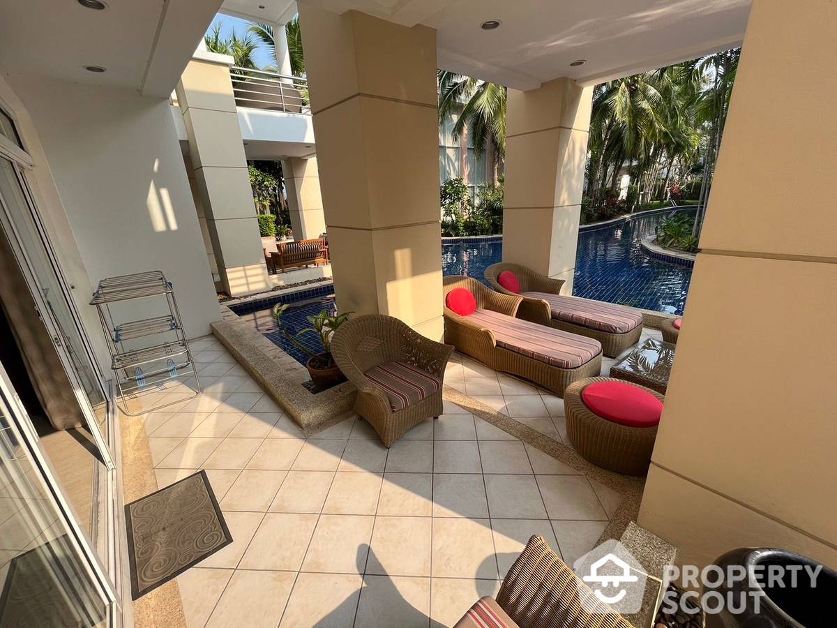 Large 2-BR Serviced Apt.