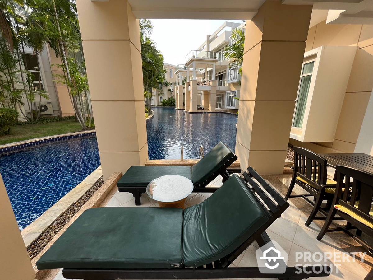 Large 2-BR Serviced Apt.