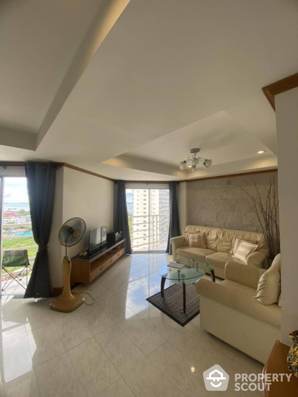 Spacious 1-BR Condo at Rim Jomtien Beach Condominium