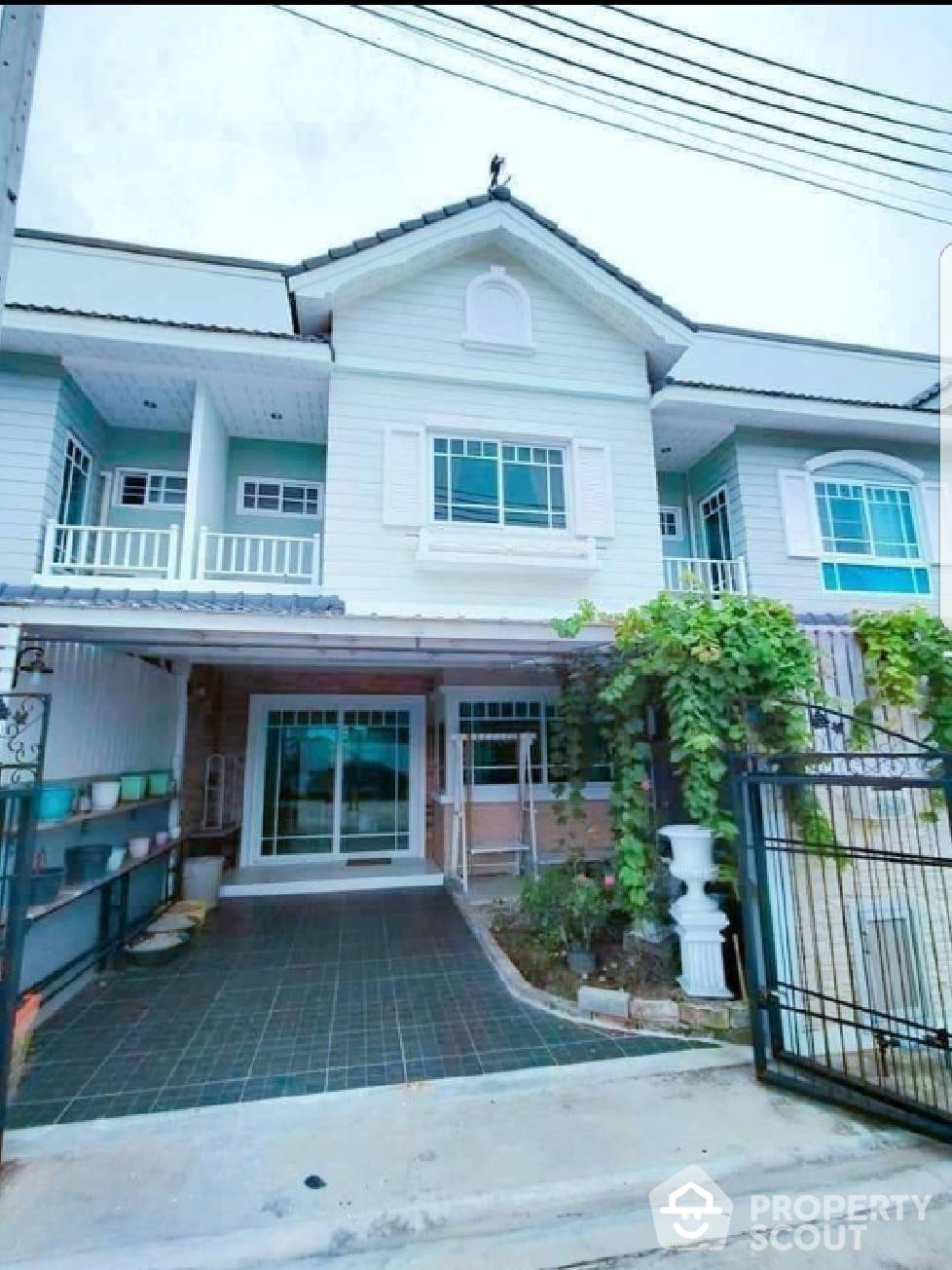Spacious 3-BR House