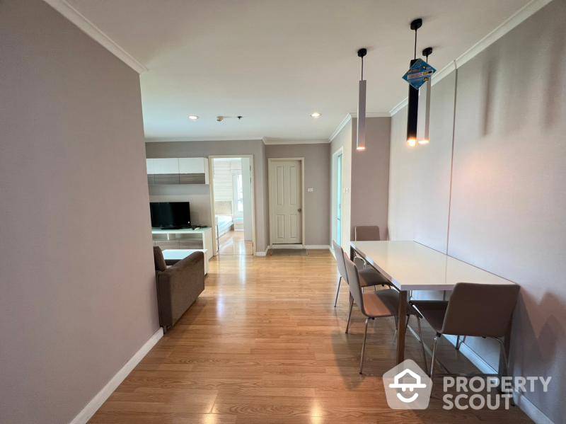 2-BR Condo at Lumpini Park Pinklao