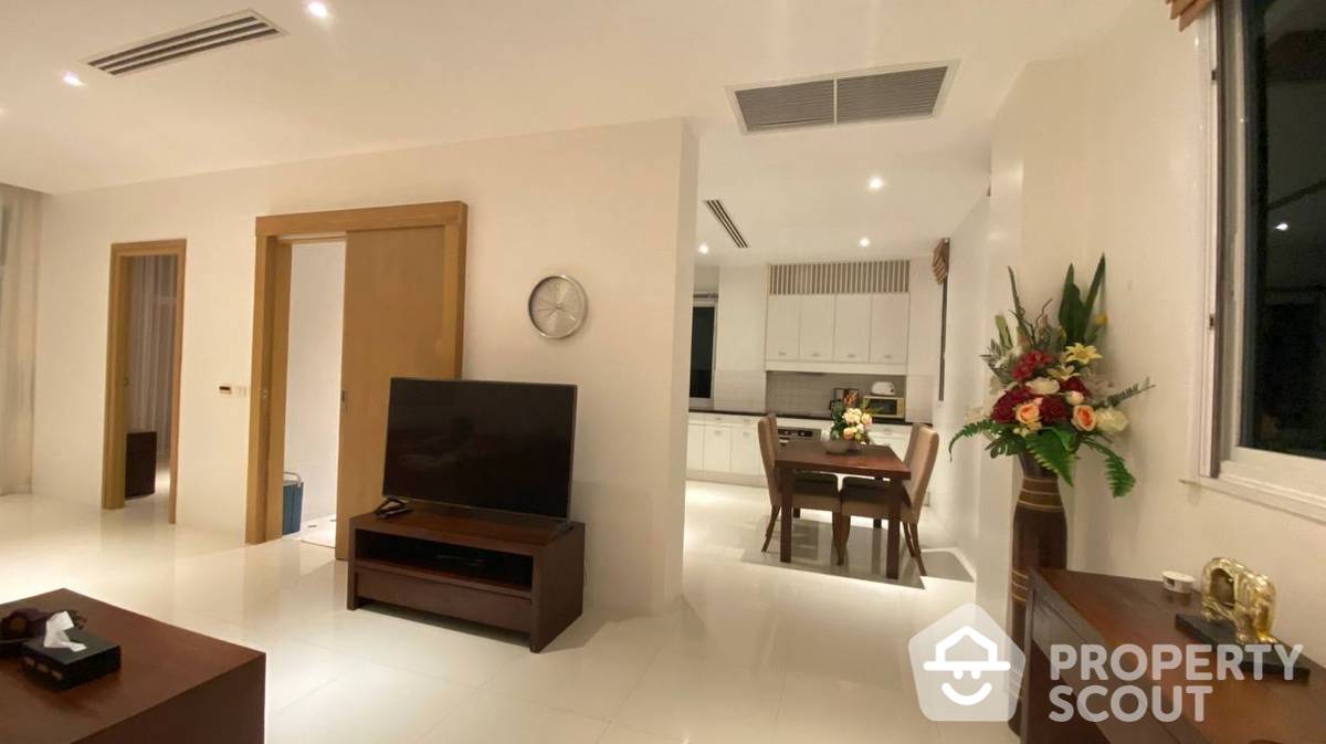Large 1-BR Apt.
