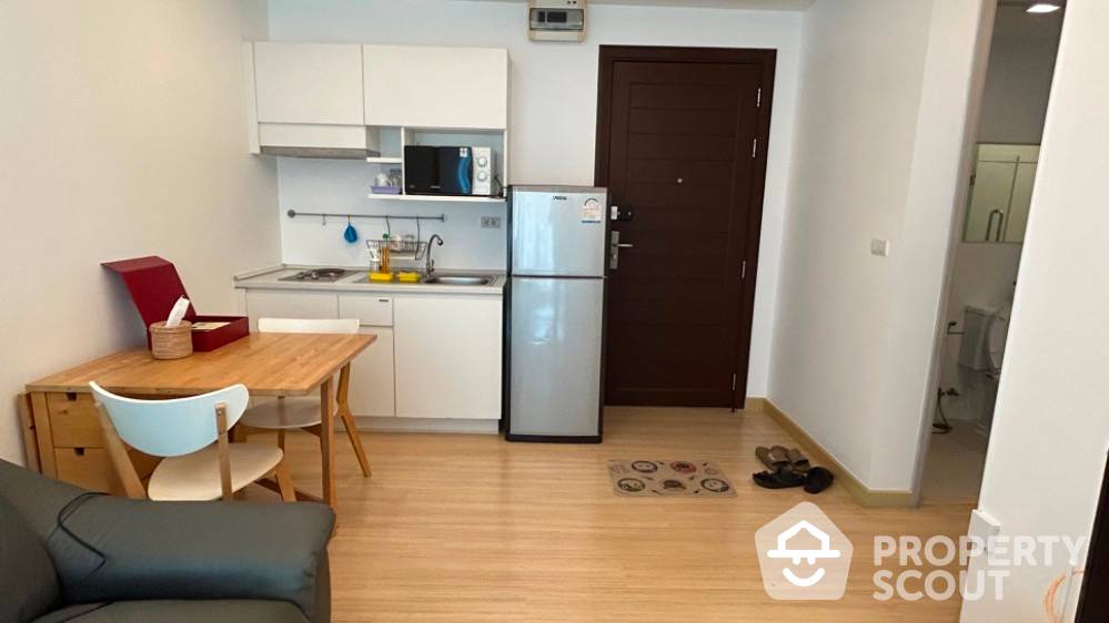 Wonderful High Rise 1-BR Condo at Thru Thonglor