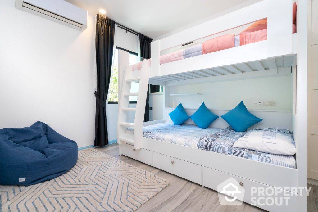 Modern 2-BR Serviced Apt.