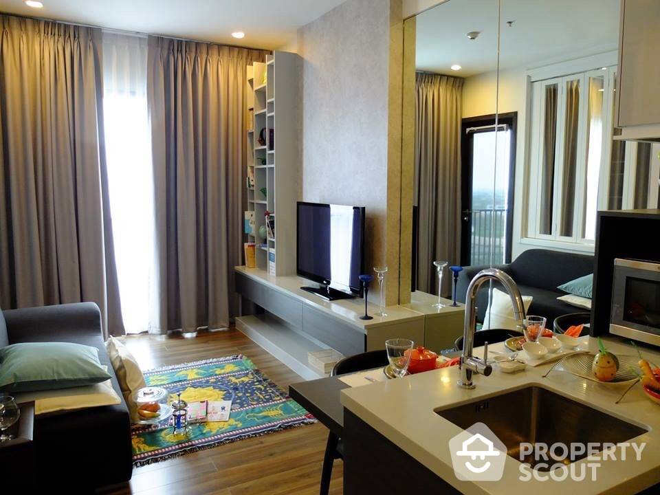 Spectacular High Rise 1-BR Condo at Wyne By Sansiri
