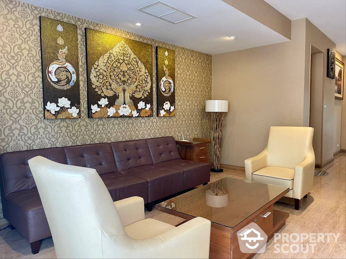 Spacious 2-BR Apt.