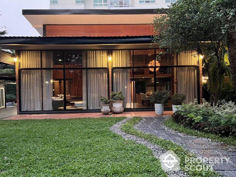 Spacious 3-BR House