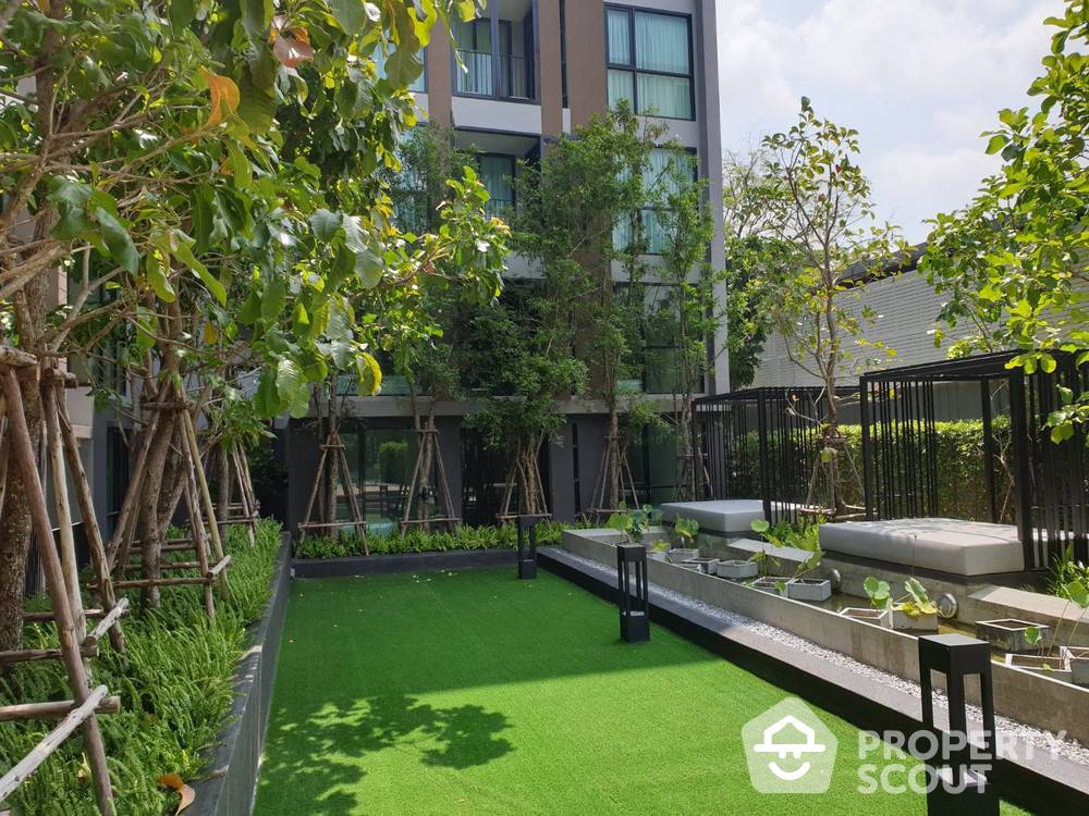 Modern 2-BR Condo at Vtara 36 | Min. Lease 6 Mth