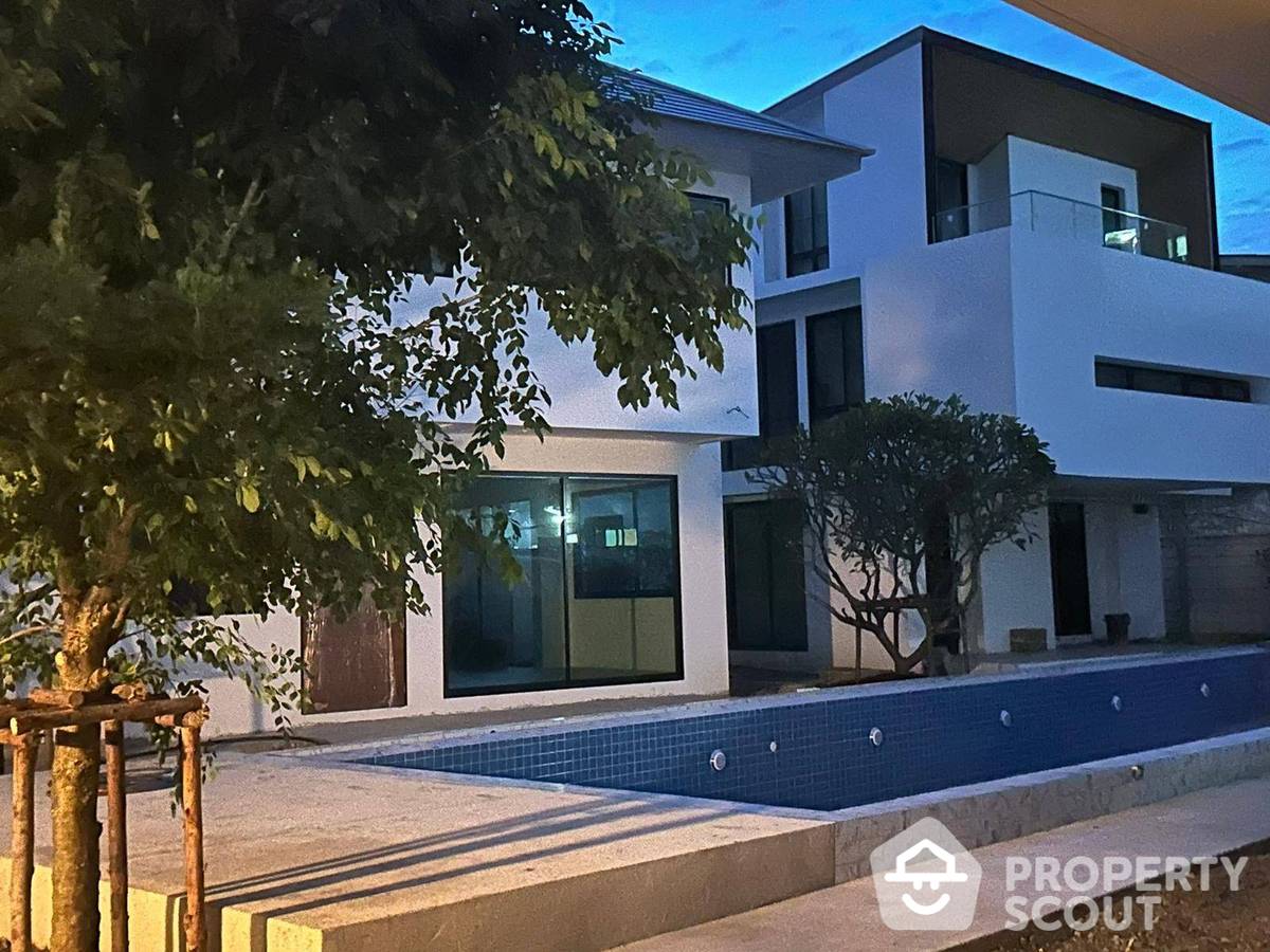 Spacious 3-BR House