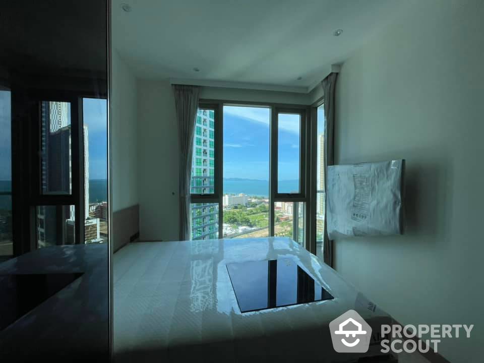 Amazing High Rise 1-BR Condo at The Riviera Ocean Drive