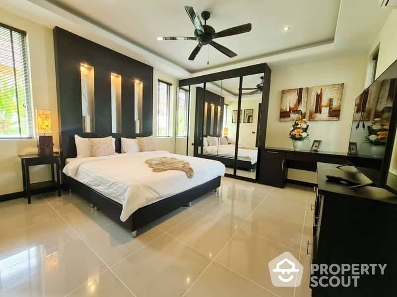 4-BR Villa