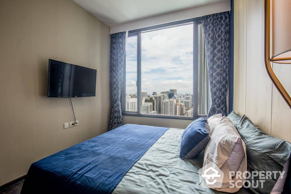 Spectacular High Rise 2-BR Condo at The Edge