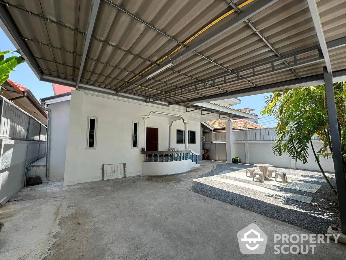 3-BR Townhouse