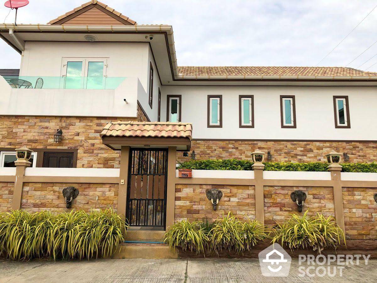 Spacious 3-BR House