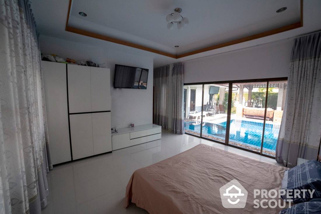 Spacious 3-BR Villa at Baan Dusit Pattaya Lake