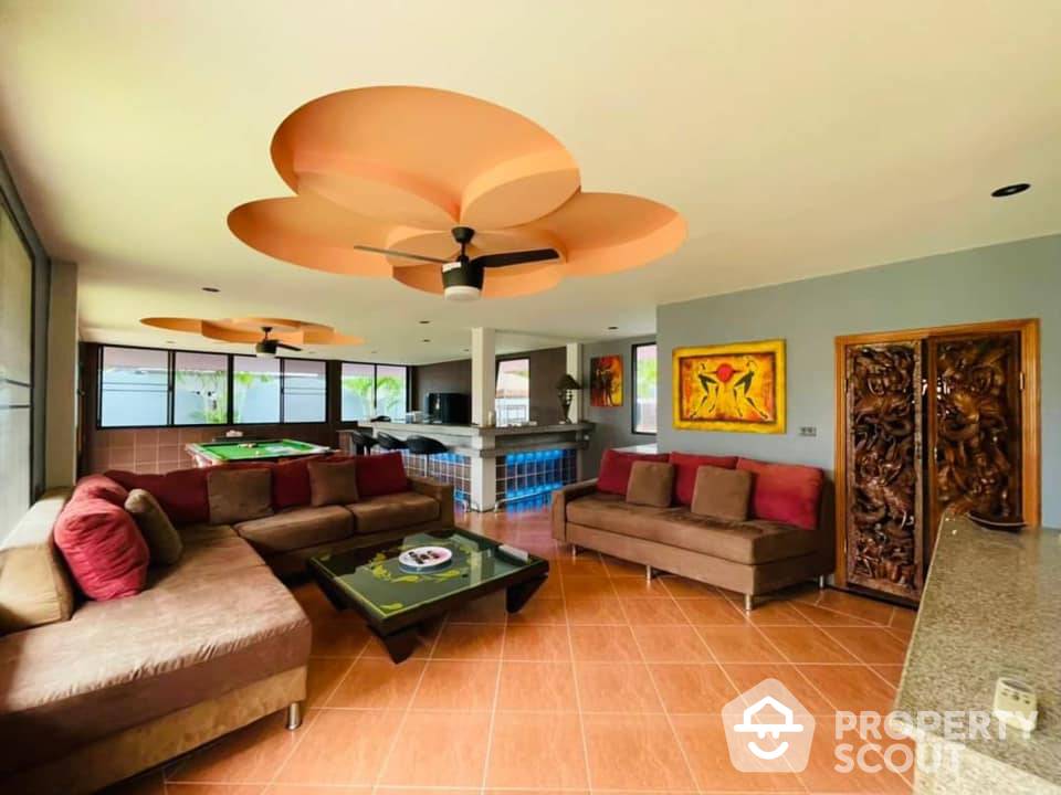Large 3-BR House