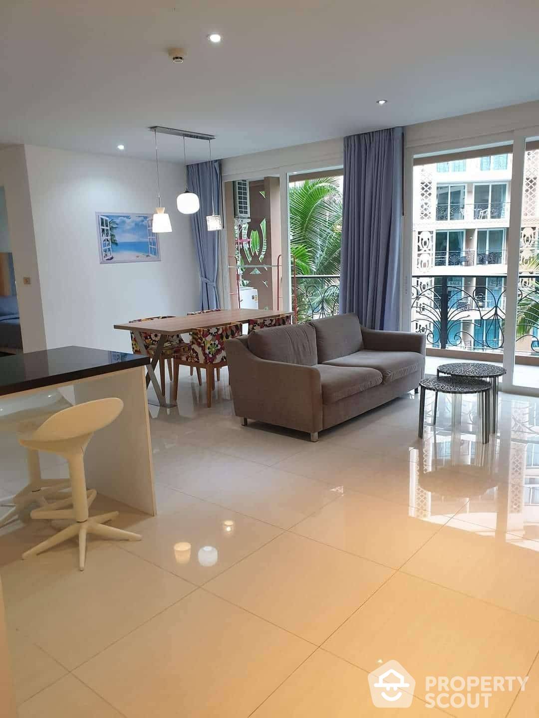 Contemporary 2-BR Condo at Atlantis Condo Resort