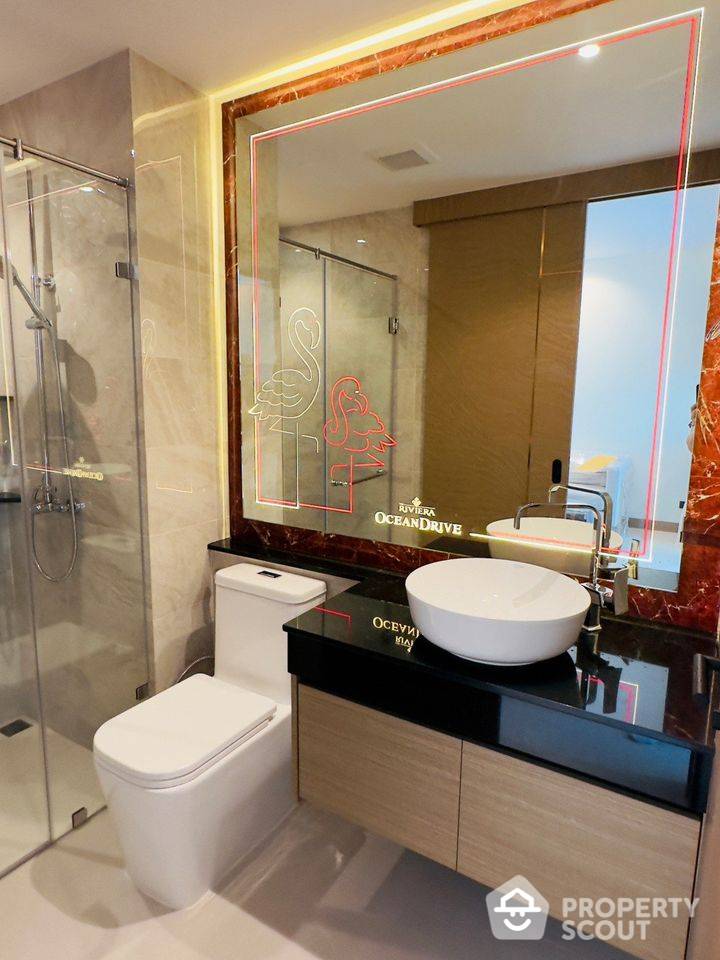 Modern 1-BR Condo at The Riviera Ocean Drive