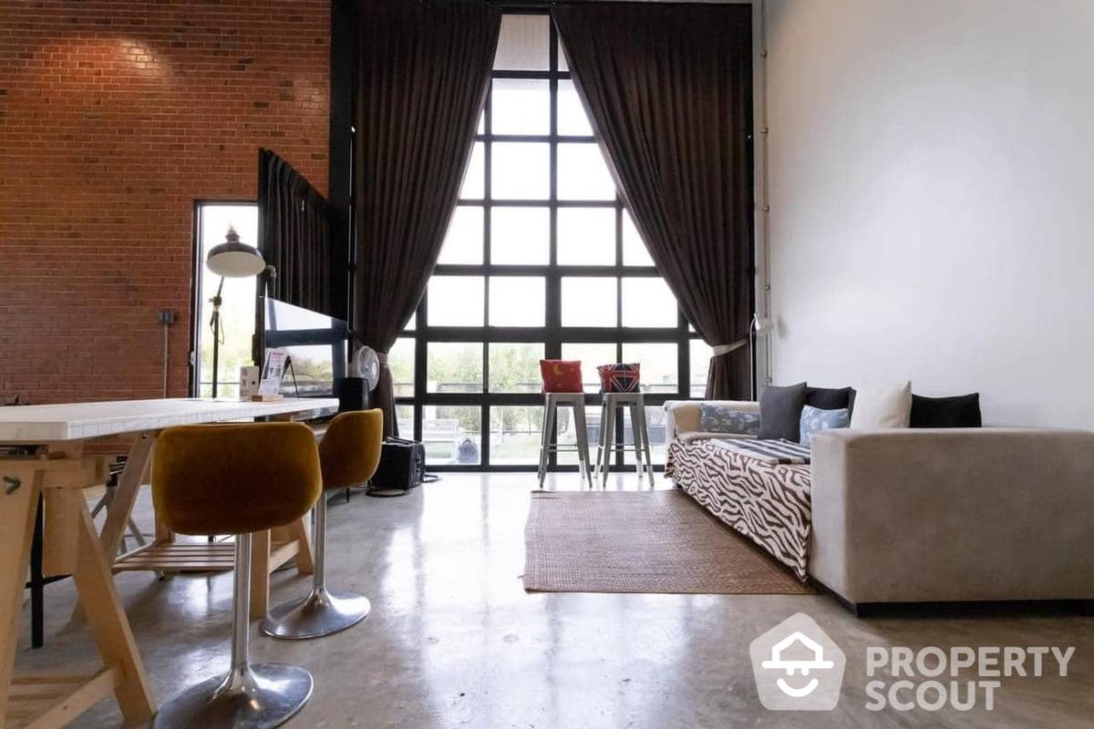Large 3-BR Villa at Pool Villa Pattaya