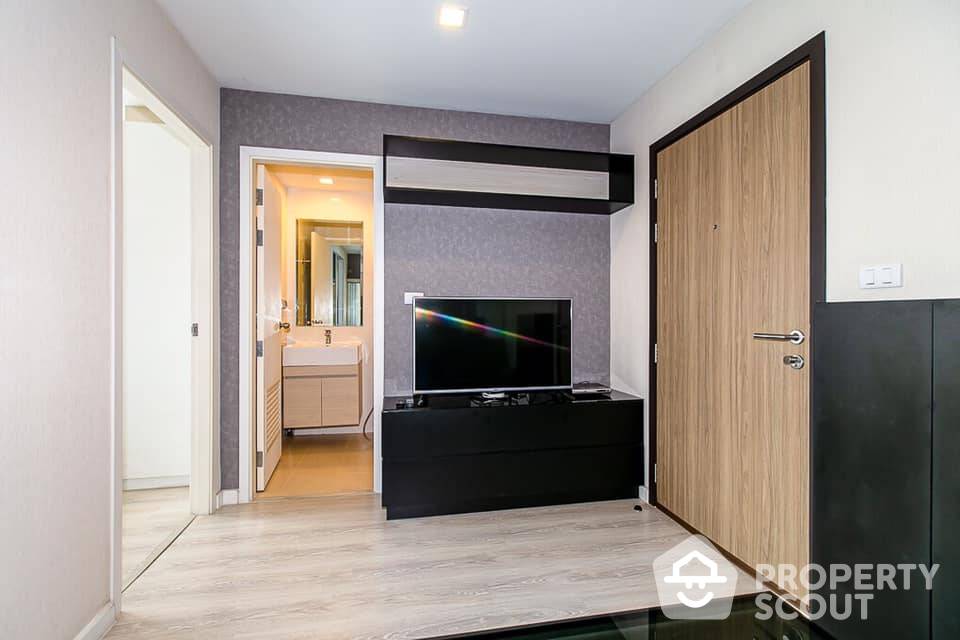 Contemporary 1-BR Condo at Metroluxe Rama 4