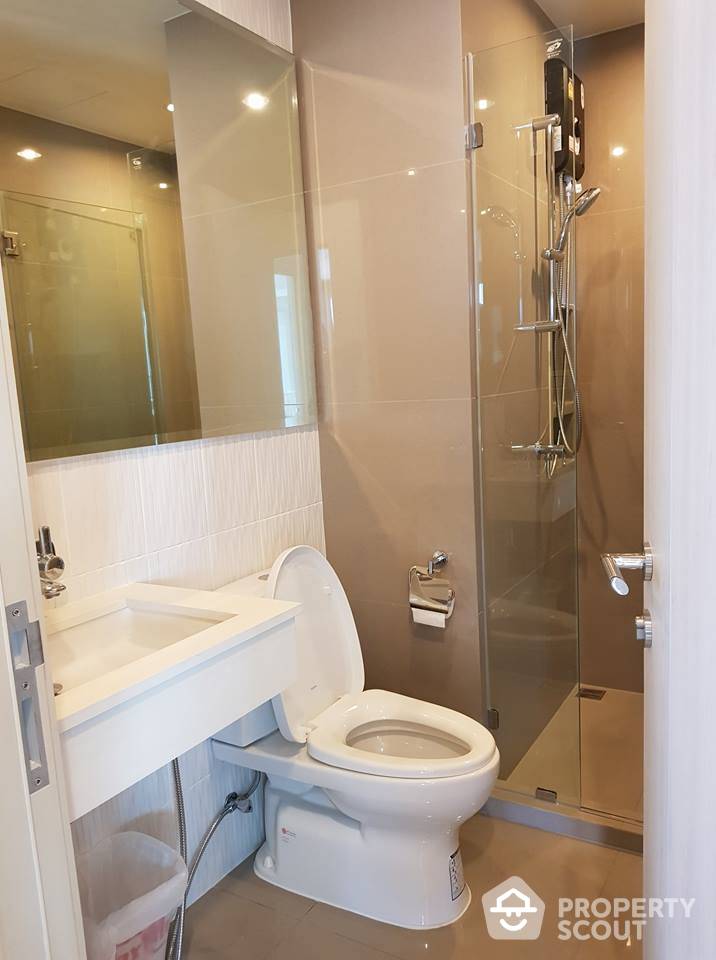 Amazing High Rise 2-BR Condo at Rhythm Sukhumvit 42