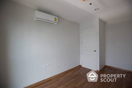 Amazing High Rise 1-BR Condo
