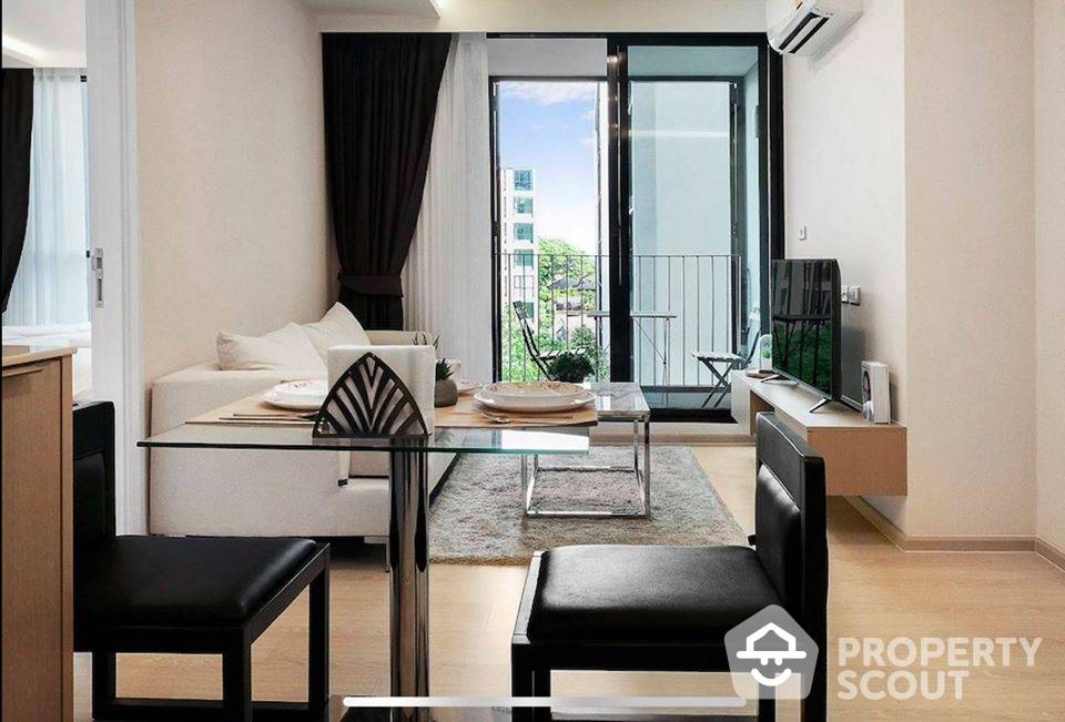Contemporary 2-BR Condo at Vtara 36