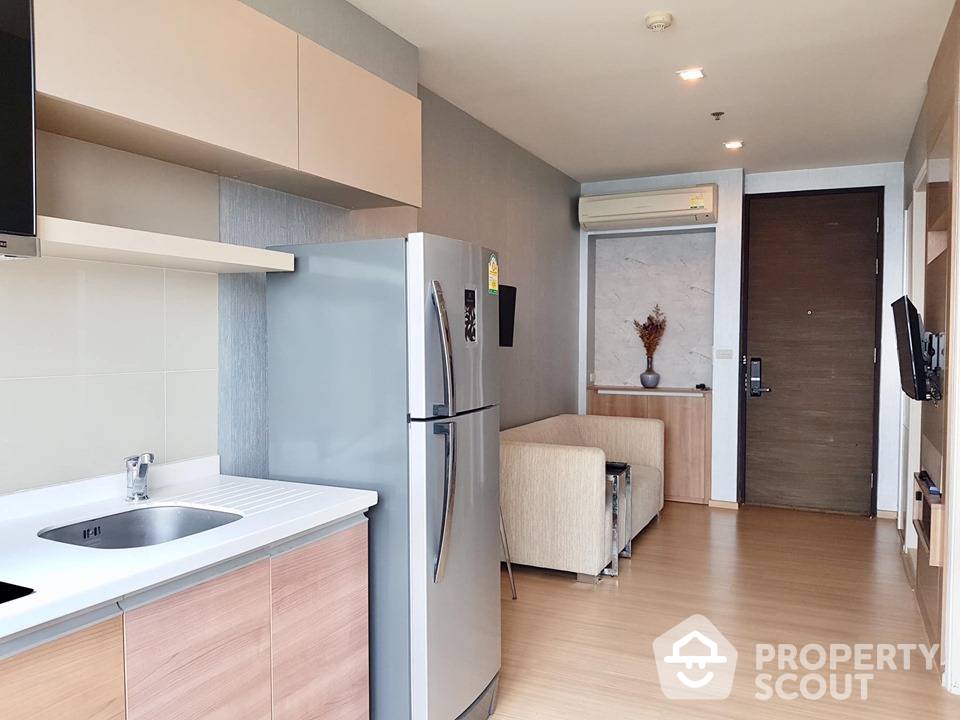 Spectacular High Rise 2-BR Condo at Rhythm Sukhumvit 50