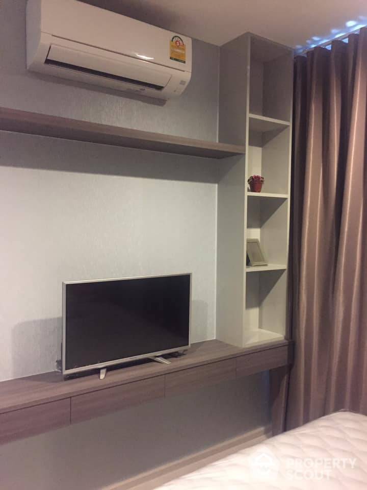 Modern 1-BR Condo at Rhythm Sukhumvit 36-38