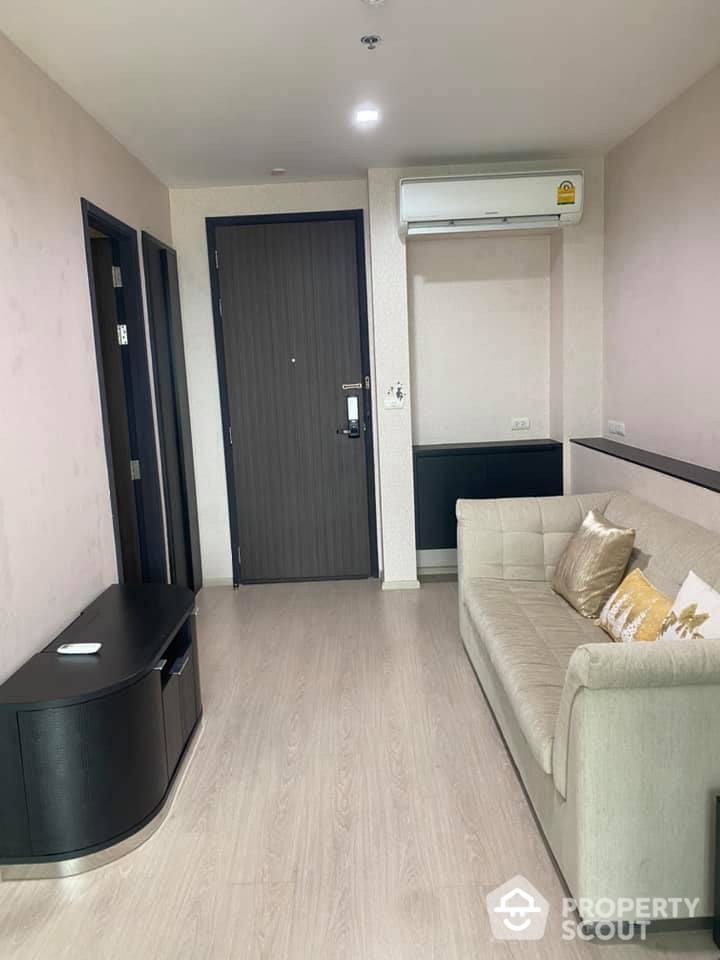 1-BR Condo at Rhythm Sukhumvit 44/1