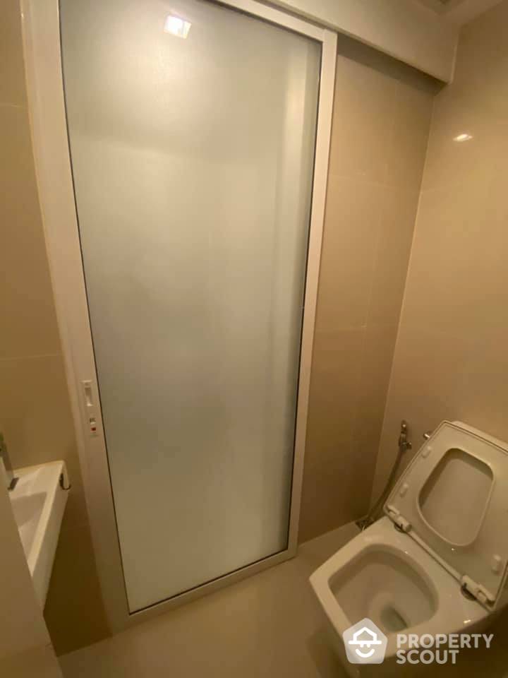 1-BR Condo at Rhythm Sukhumvit 50