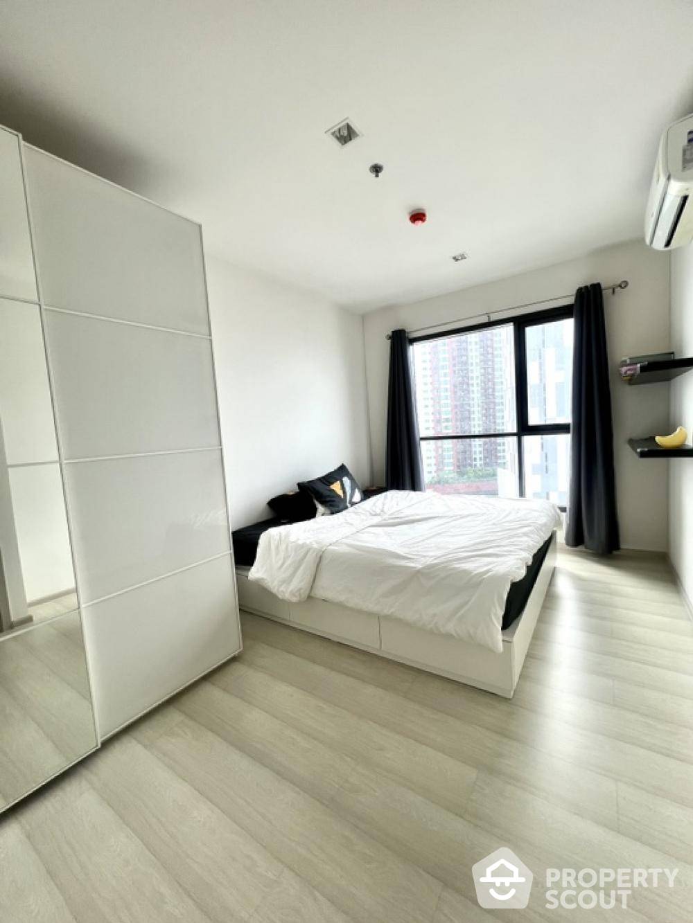 Novel 2-BR Condo at Life Sukhumvit 48