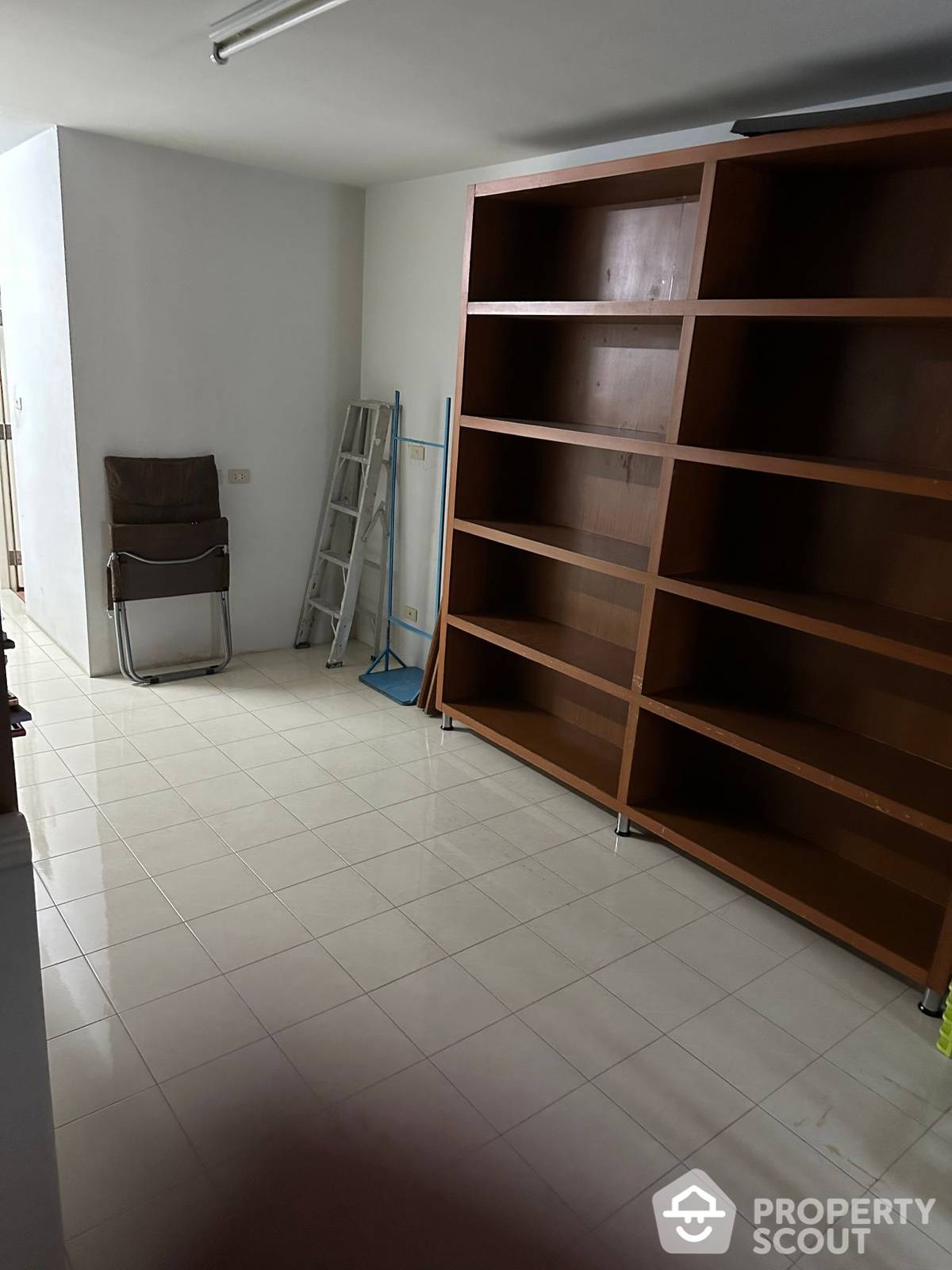 Spacious 5-BR