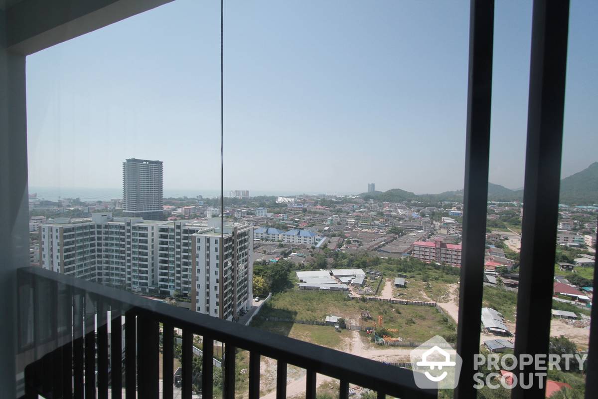 Amazing High Rise 2-BR Condo at The Sky Sriracha