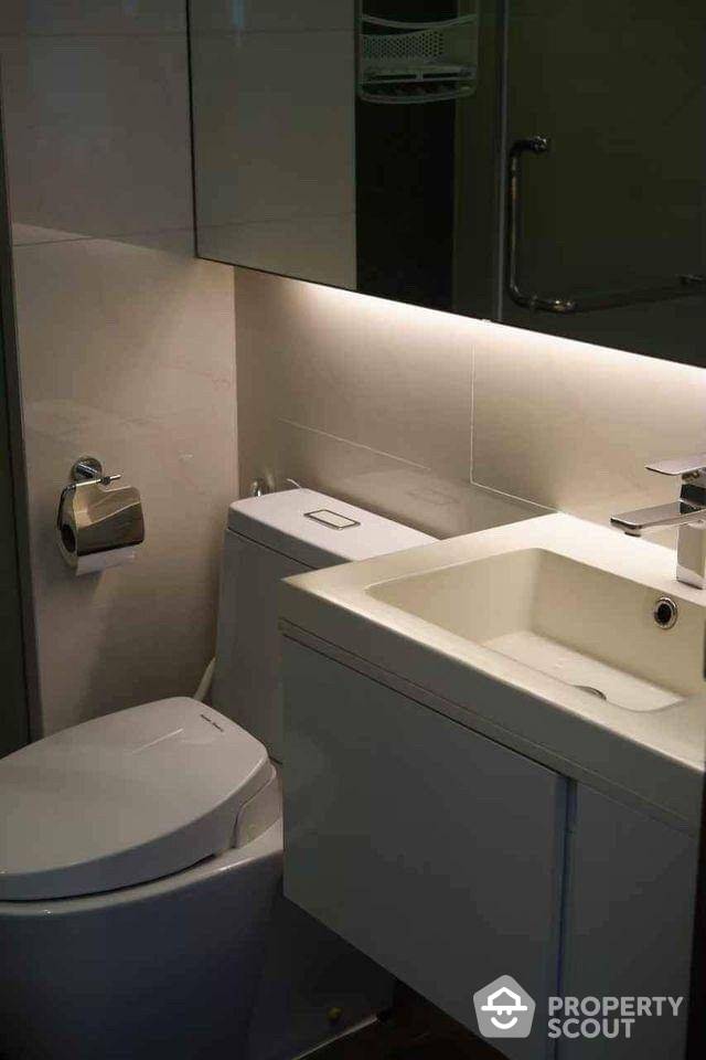 Modern 1-BR Condo at Mayfair Place Sukhumvit 50