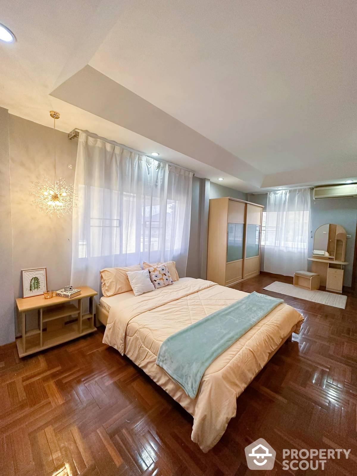 Large 4-BR House