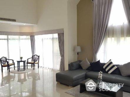 Spacious 3-BR Villa at The Privilege Laem Chabang
