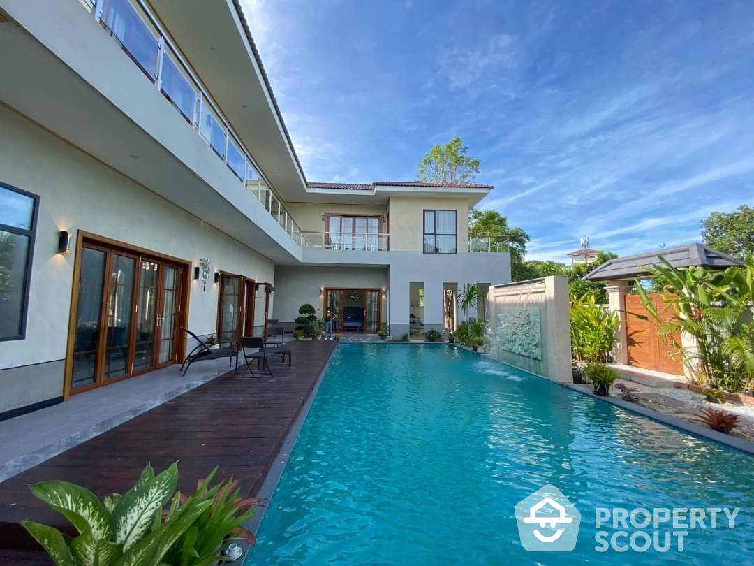 Premium 5-BR Villa