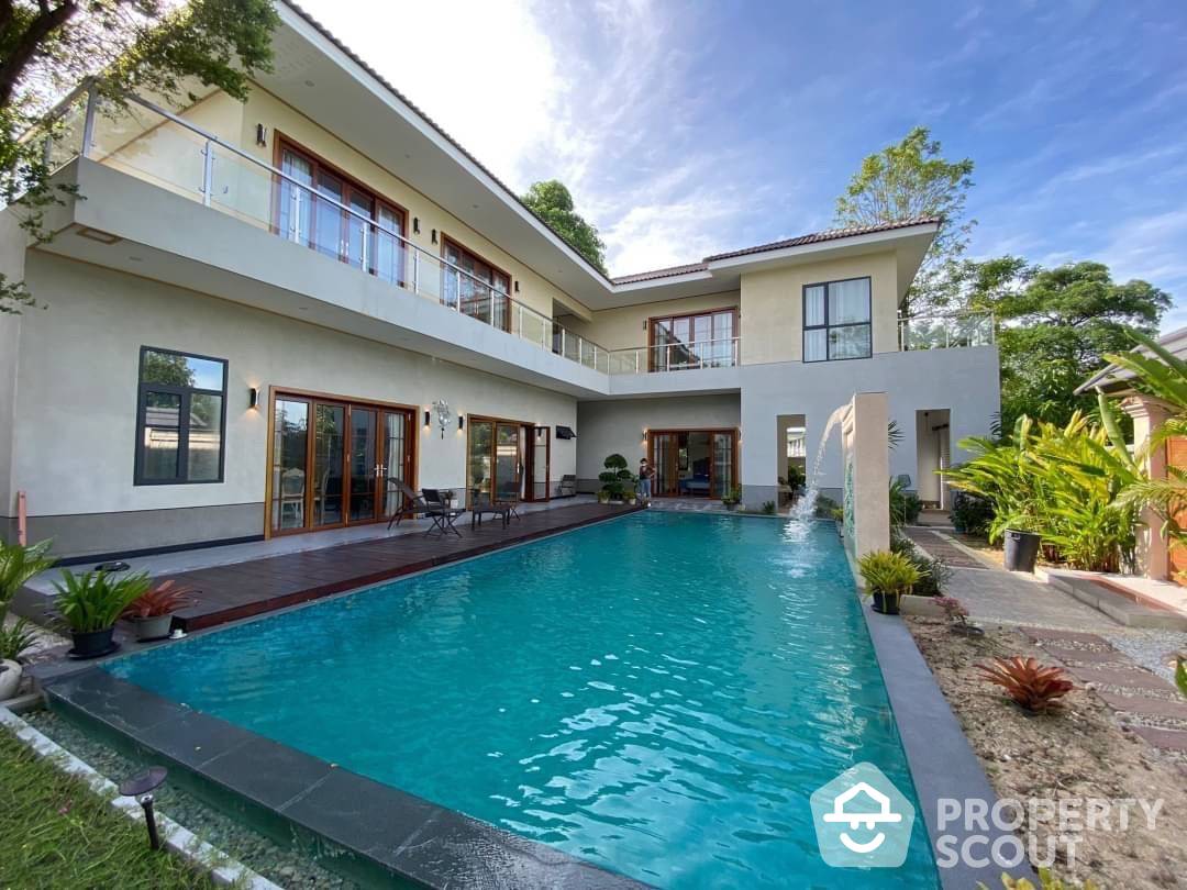 Premium 5-BR Villa