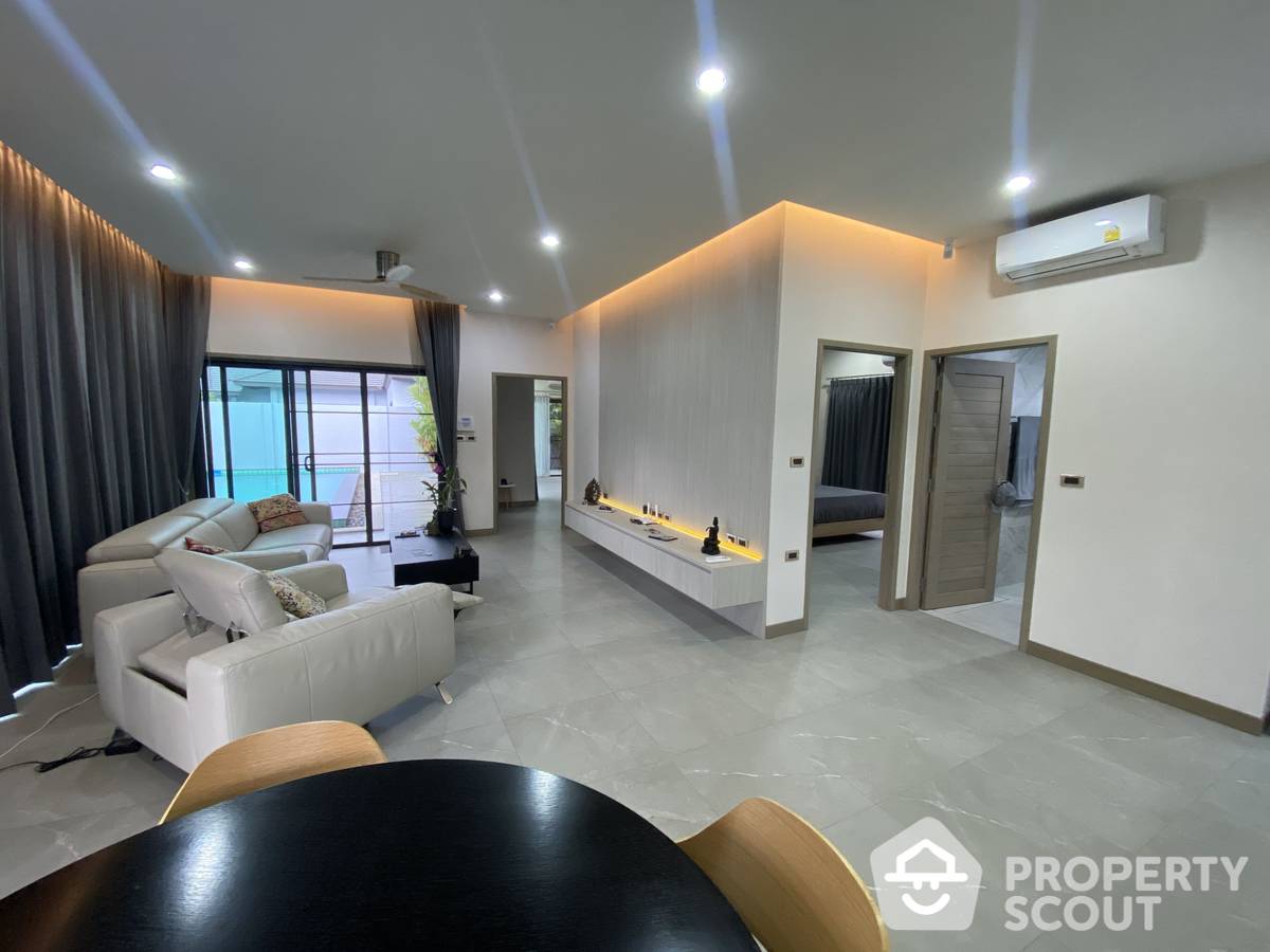 Large 2-BR House
