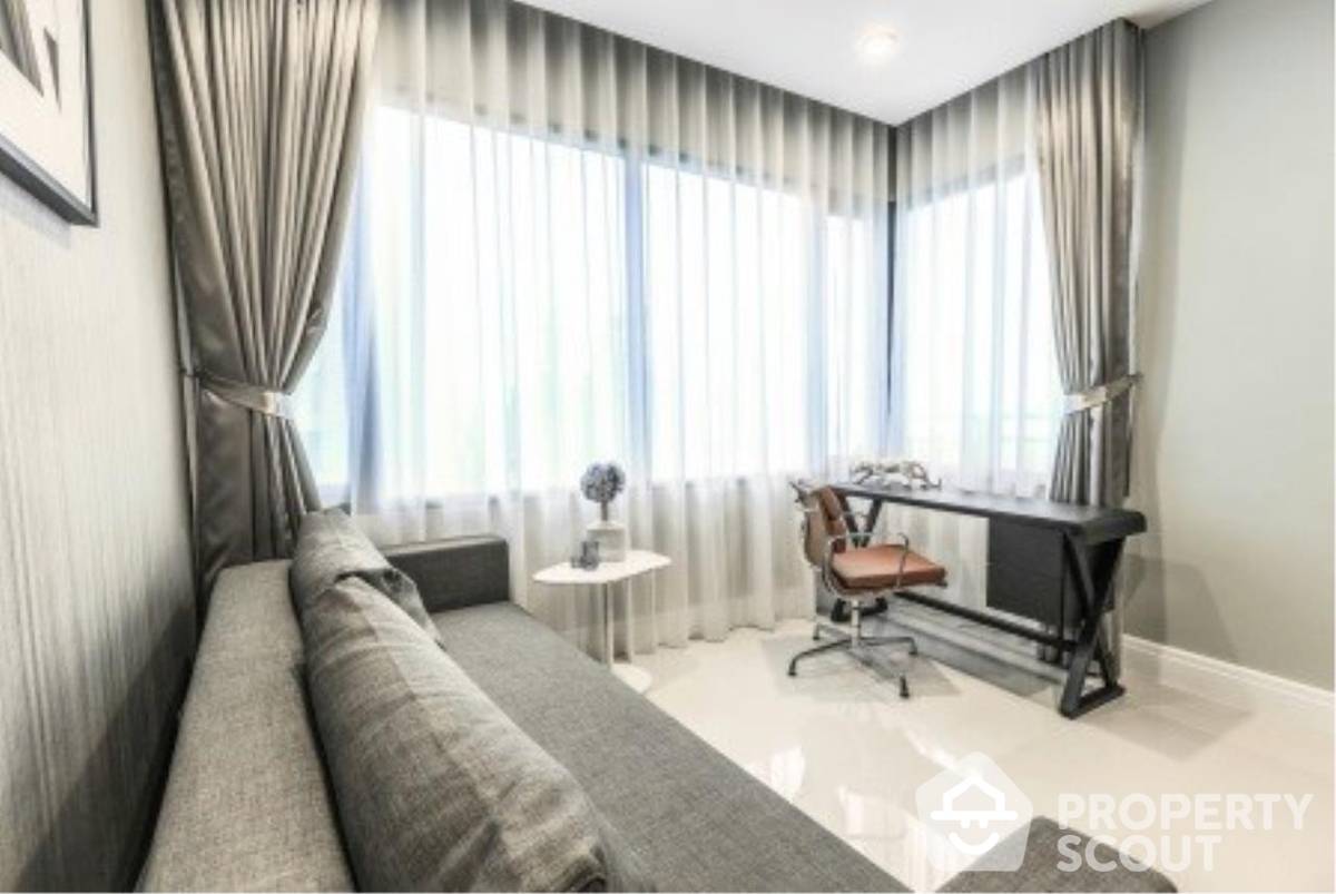 Large 4-BR Condo at Bright Sukhumvit 24 Condominium