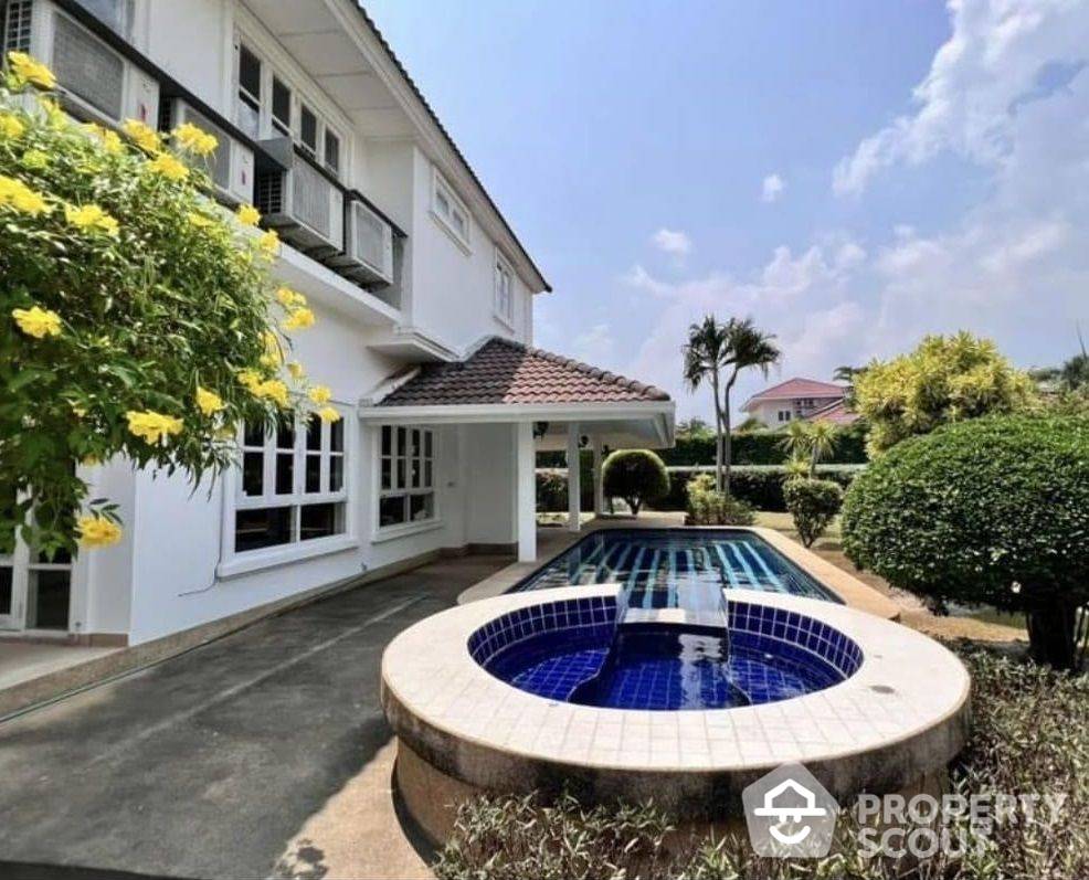 3-BR House at Baan Mio