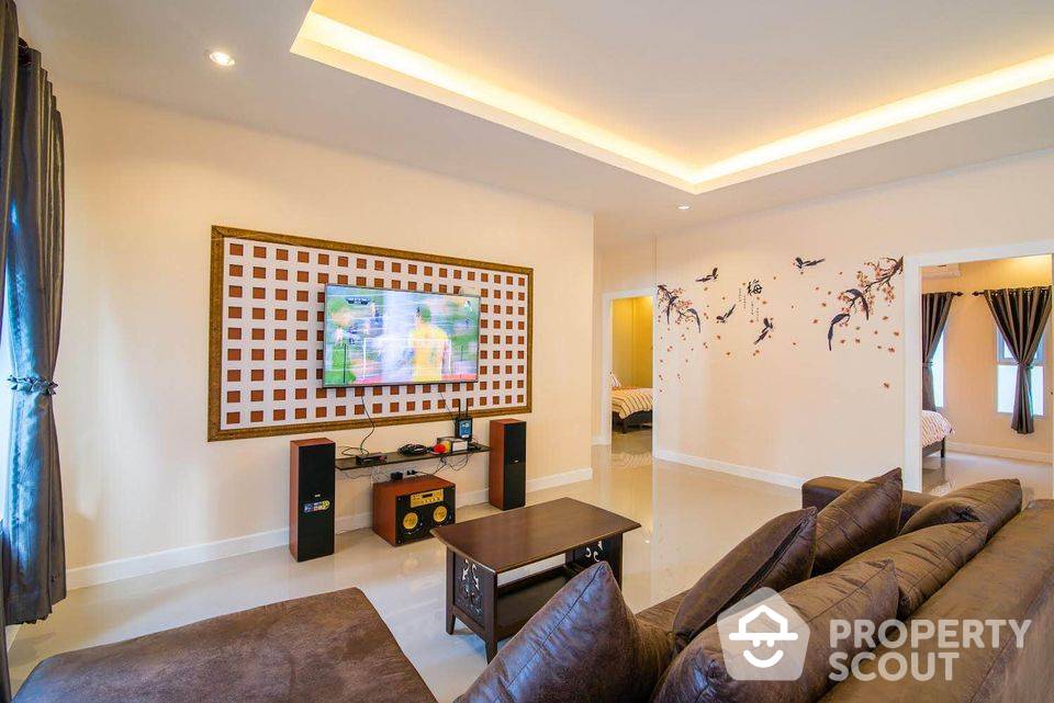 Large 3-BR House