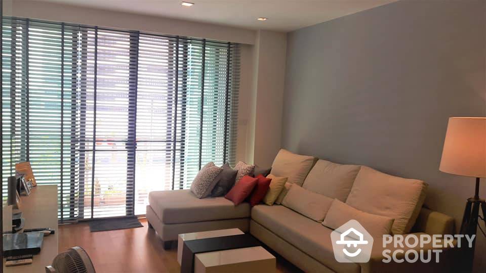 2-BR Condo at Issara @ 42 Sukhumvit Condominium