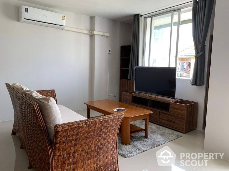 2-BR Condo at The Parkland Bangna
