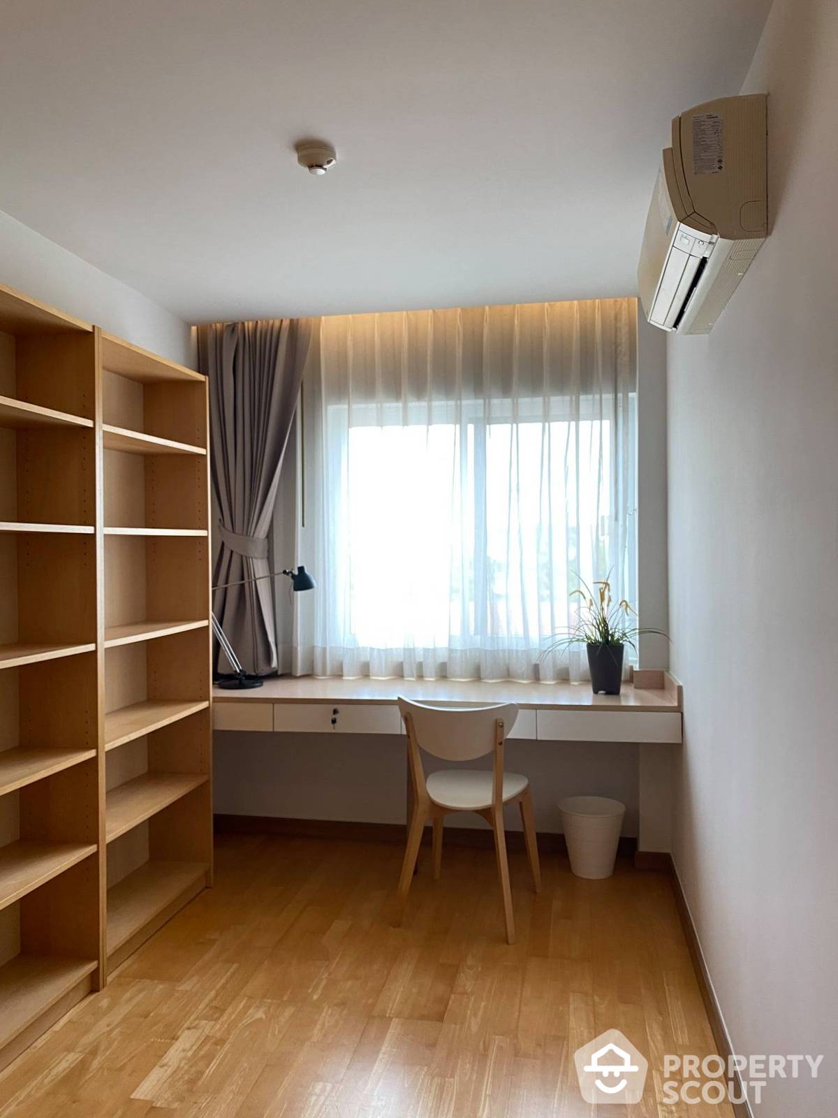 3-BR Condo at The Residence Sukhumvit 52 Condominium